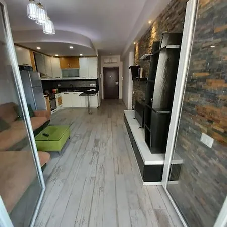 Luxurious By The Sea Apartment